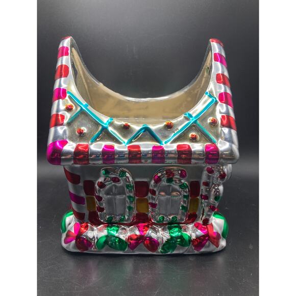 Candy Cottage - Gingerbread House Christmas Planter 6 x 5 x 6 - Great Condition - Picture 5 of 10